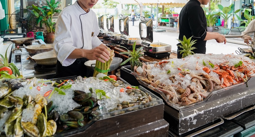 Các nhà hàng buffet hải sản Hạ Long giá rẻ, món ăn tươi ngon.