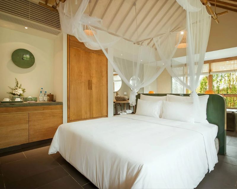 Phòng tại Alba Wellness Resort Huế.